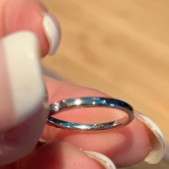 #170 Beautiful over 0.5 cttw Moissanite ring - Picture 3 of 5